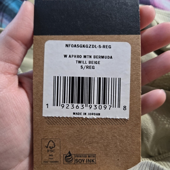 NWT The North Face Aphrodite Motion Bermuda Shorts - Picture 4 of 4